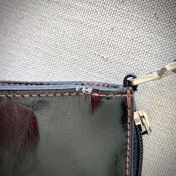 XOXO Small Black Vegan Leather Handbag with Strap - Picture 11 of 12